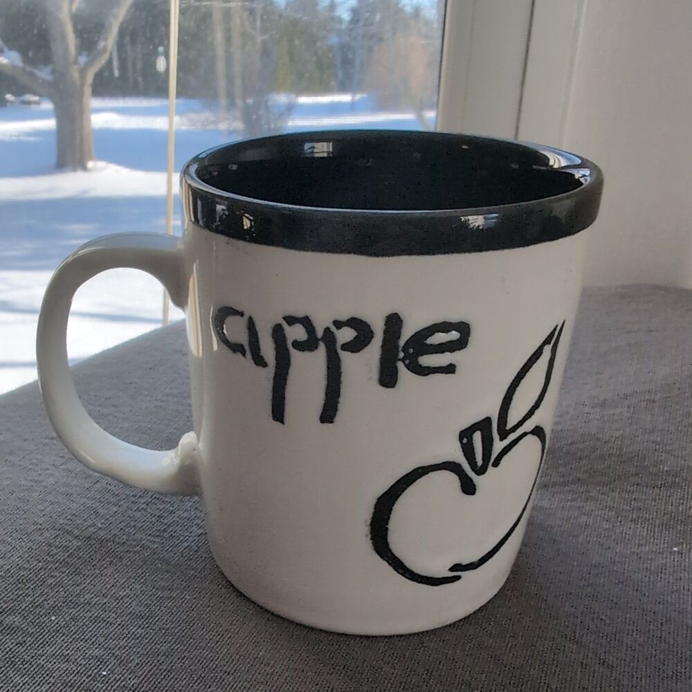 Cat Mug Apple Black & White Just Mugs Vintage - Picture 2 of 8